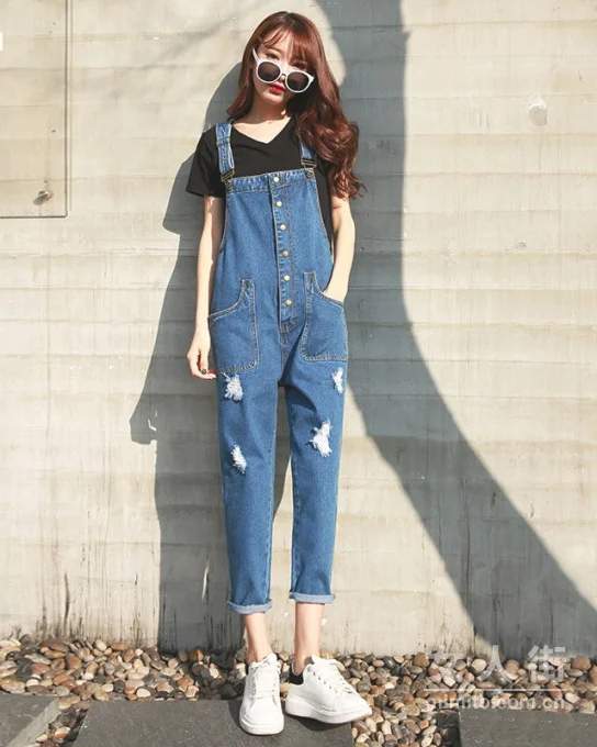 减龄背带裤，衬出的气质都是青春