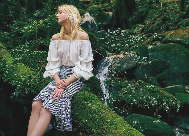 夏日时尚大比拼，掌声送给连衣裙