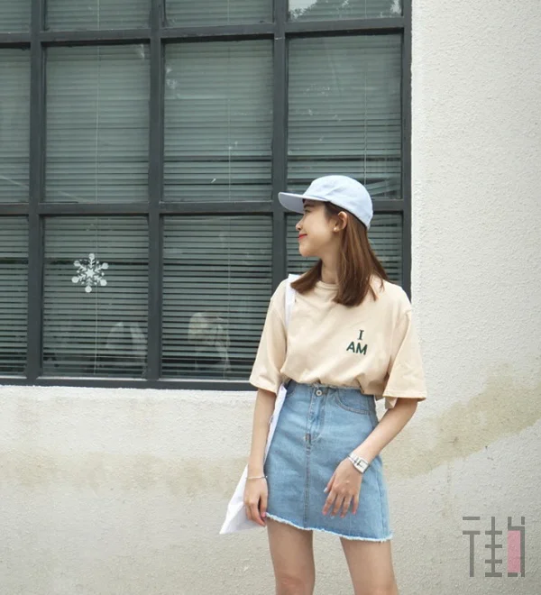 看大长腿！最显大长腿的“迷你裙穿搭”