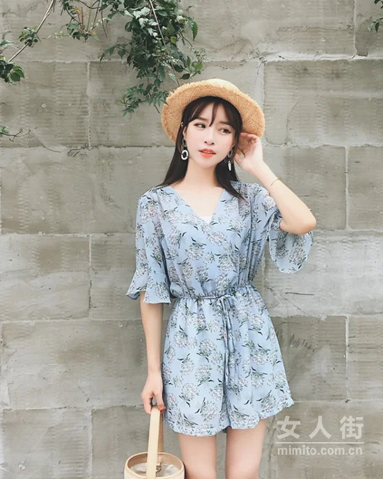 懒人愁穿搭？一条连体裤拯救盛夏的你