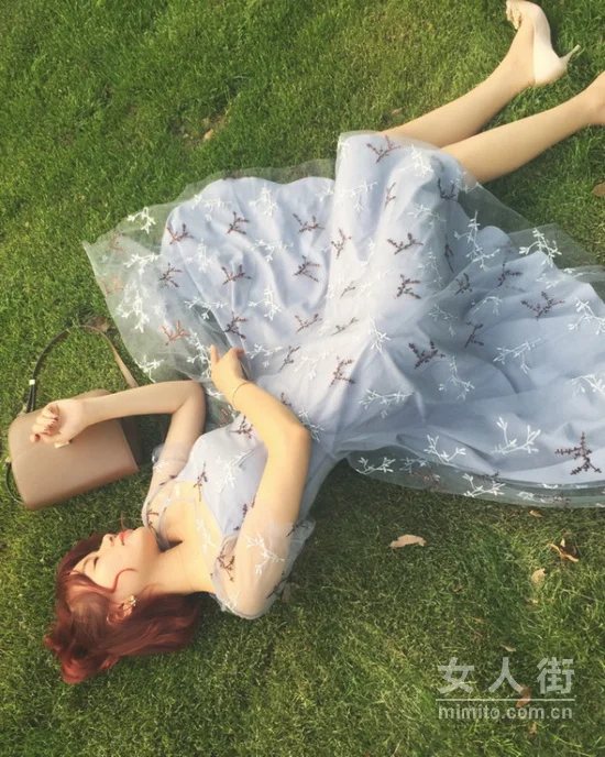 花样少女的撩人夏装，浓情热夏这样搭