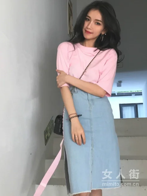 白T+半身裙,直男眼里的女神穿搭