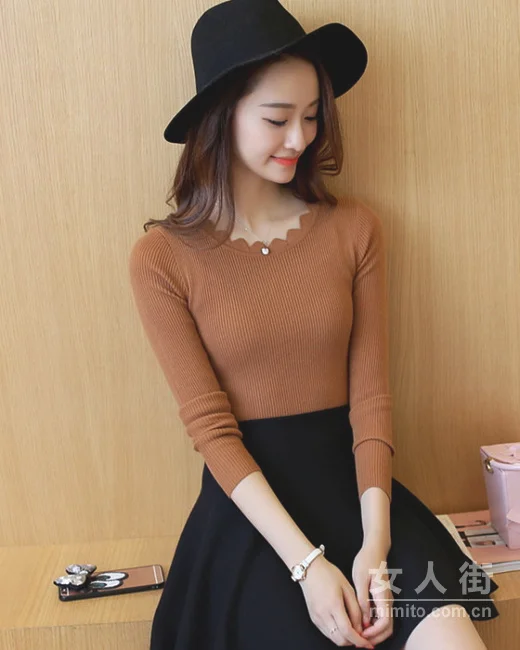 保暖与优雅兼具，针织衫的搭配示范