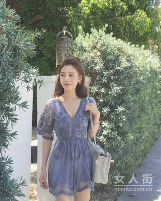 女神们，请收下这几款连衣裙吧