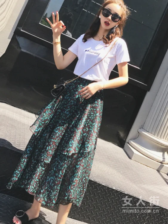 白T+半身裙,直男眼里的女神穿搭