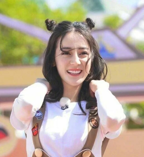迪丽热巴跑男美造型 学会够你美一年