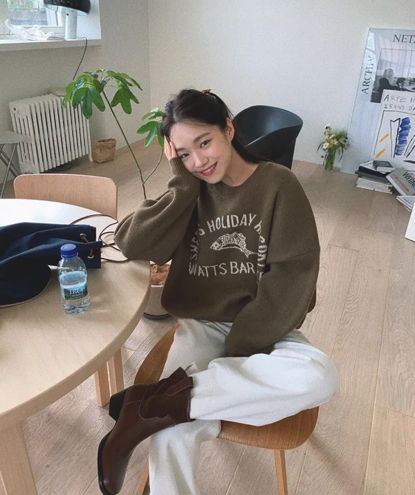 7套早秋优雅女生搭配！办公室里气质的女人