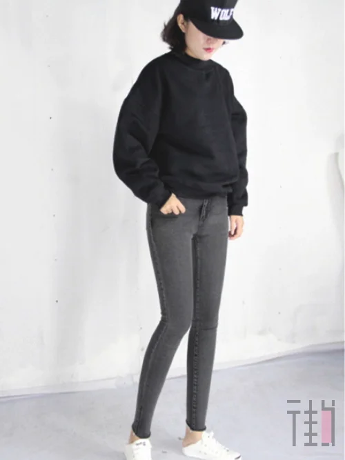 春季显瘦牛仔裤,穿出纸片人的feel