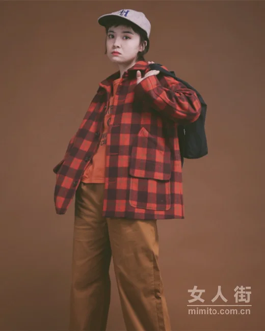 想要秋天足够美，个性外套搭配示范