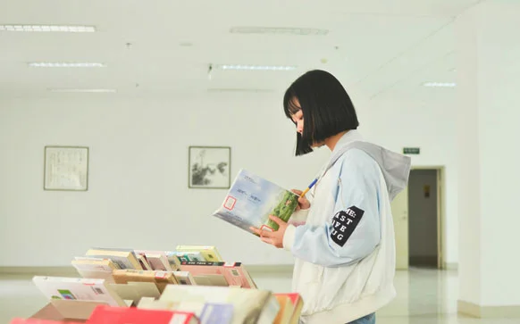 如何成为服装编辑