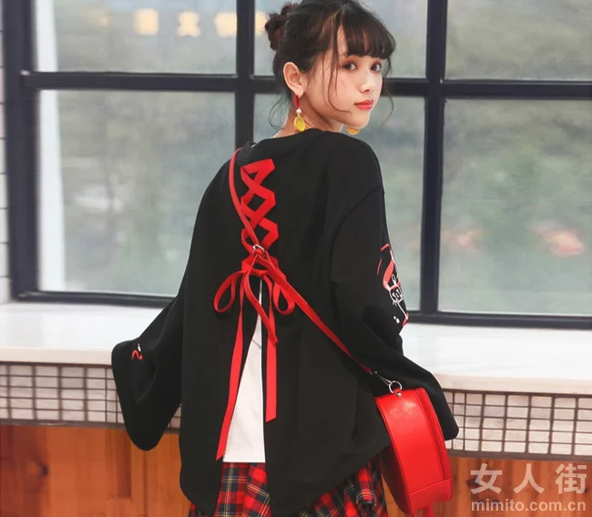 个性十足的短搭配,夏日出街给你更多可能