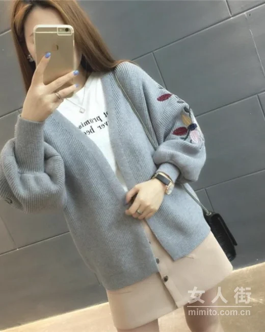 想要秋天足够美，个性外套搭配示范