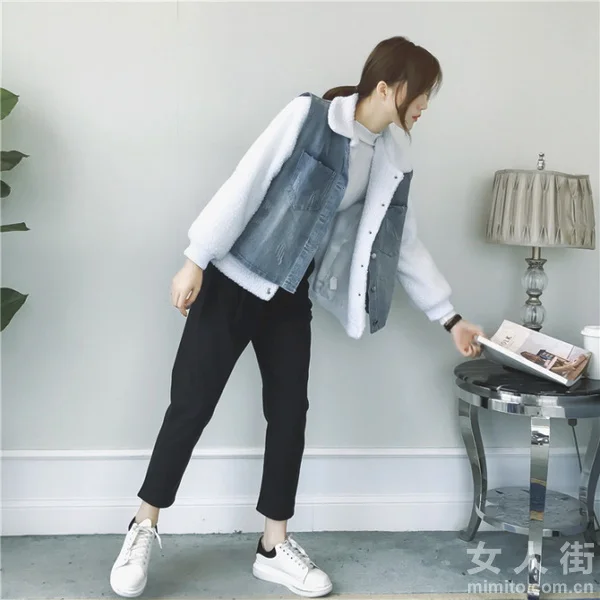 羊羔毛外套穿搭示范，解锁御寒新姿势