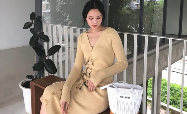 优雅知性如何打造？针织搭配有妙招