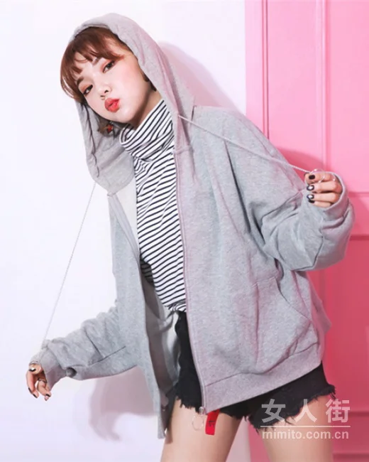 想要秋天足够美，个性外套搭配示范