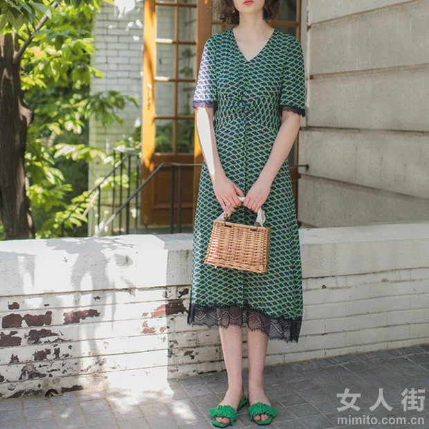 夏日高回头率搭配,裙子显瘦才吸睛