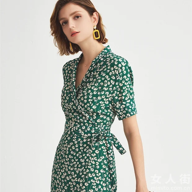 夏日高回头率搭配,裙子显瘦才吸睛