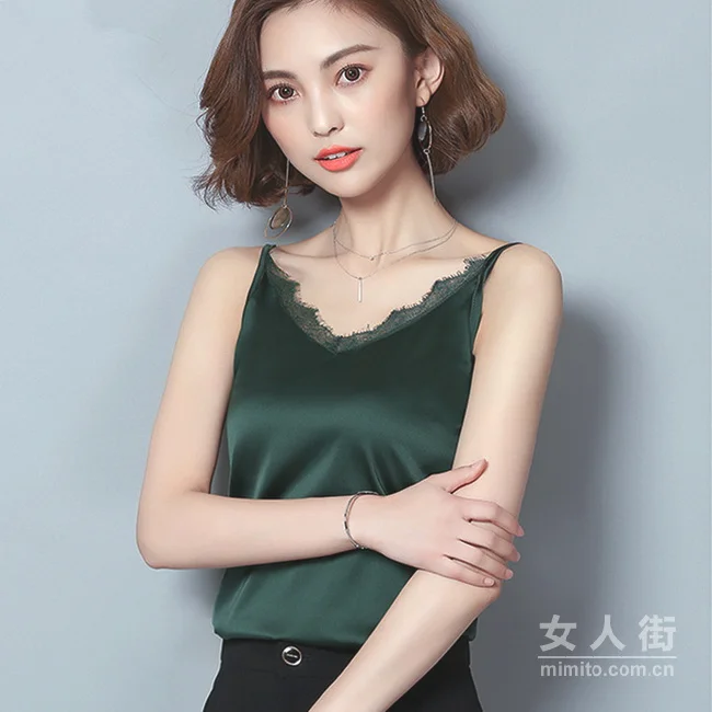 迷人蕾丝内搭，让你成为撩汉高手
