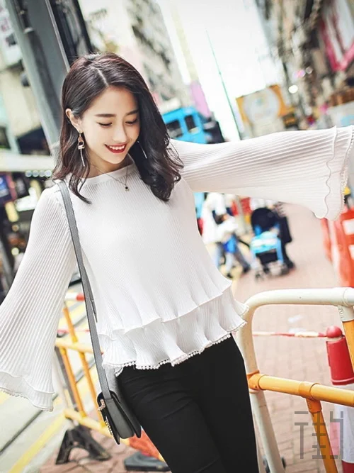 如何穿出甜美轻熟风,荷叶边元素穿搭