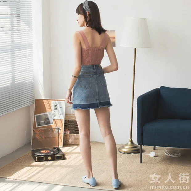 露肉的季节，将性感穿搭进行到底