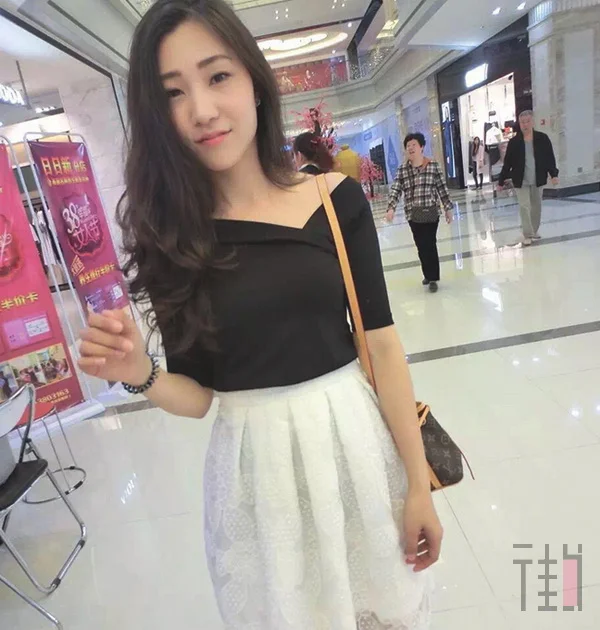 就要女神范!穿上露肩装去撩汉