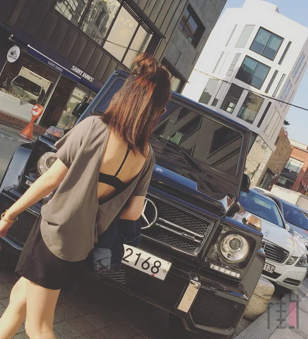 放弃小清新风格,学女神的小性感衣品