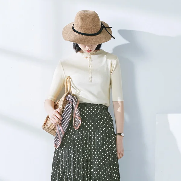 初夏上衣清单 这些材质清爽够时髦