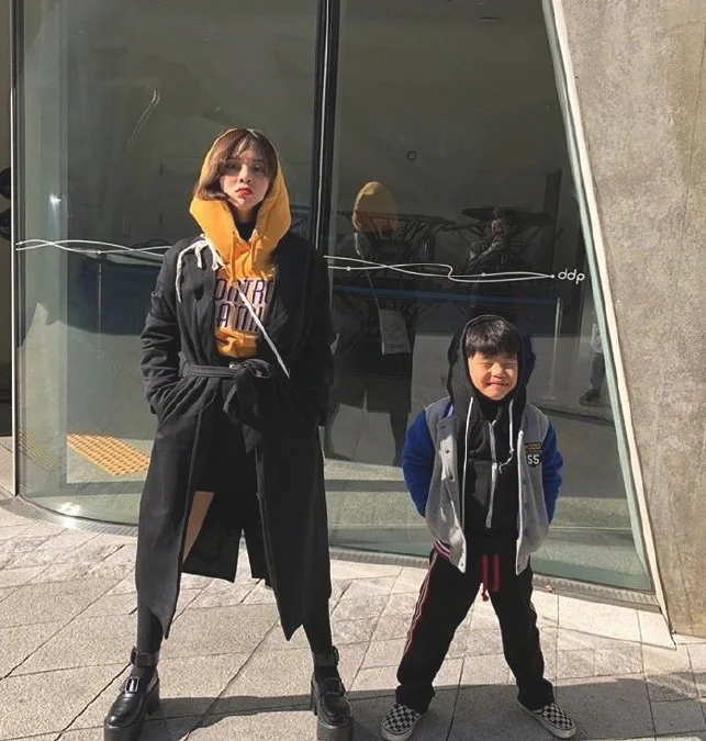 适合帅气酷女孩的冬季日常穿搭