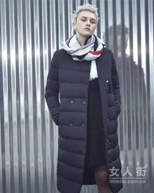 轻薄款羽绒服,冬季拒绝臃肿更时尚