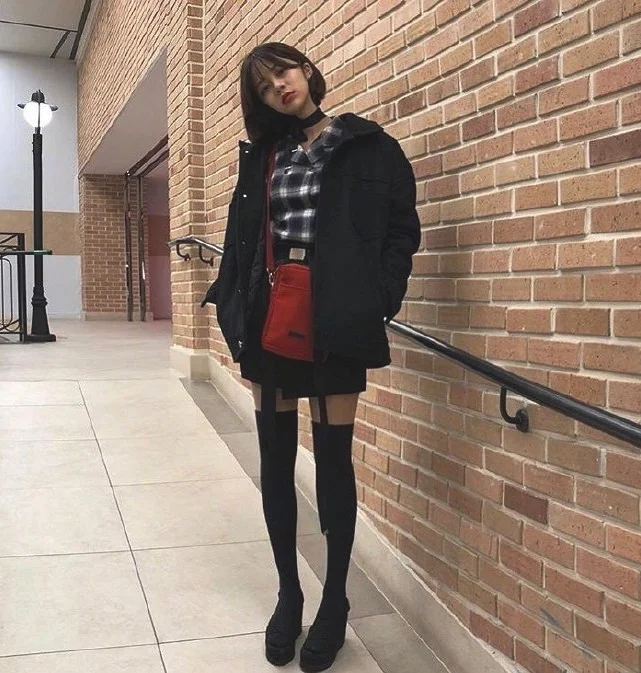 适合帅气酷女孩的冬季日常穿搭