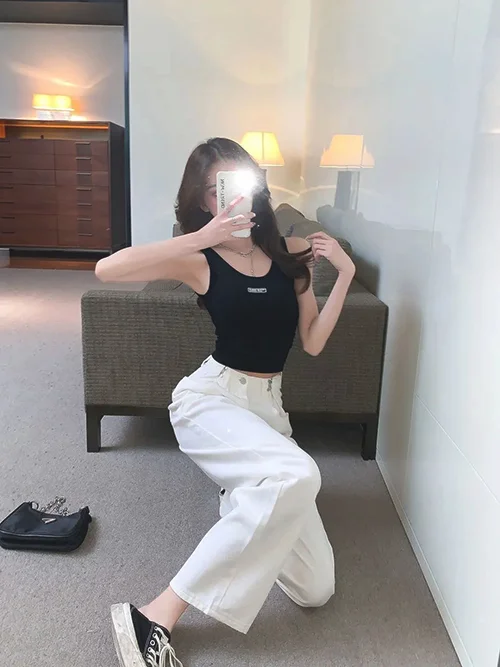 珍妮芬服饰 “甜心女孩“甜翻整个夏天