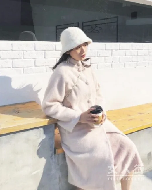 1月御寒必备,盘点女神范儿的冬季大衣