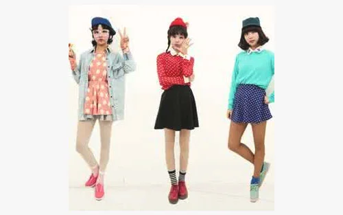 长袖t恤怎么搭配