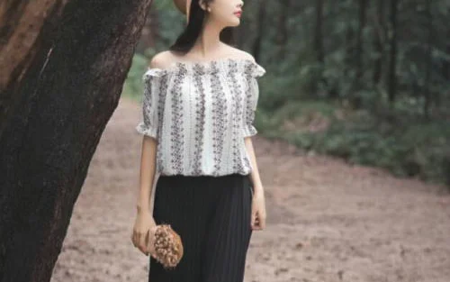 怎样穿衣服显瘦显高_怎么搭配显瘦