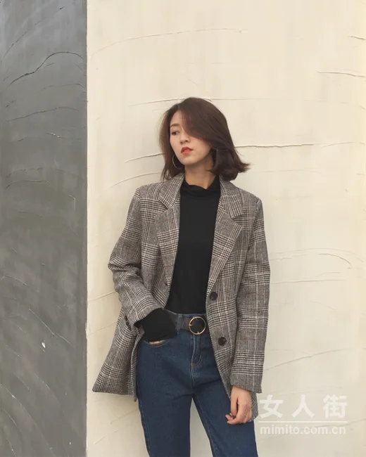 格纹西装入秋登场，这样穿的女生最酷！