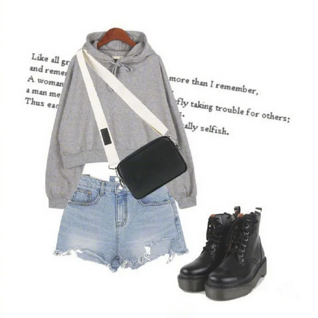 女生秋季穿搭示范:灰色连帽卫衣9种搭配方案