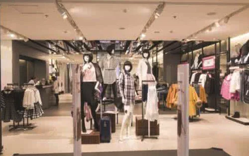 怎样装修服装店