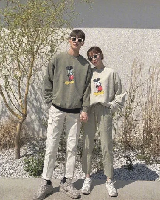 同色系简约款情侣装搭配Couple Look