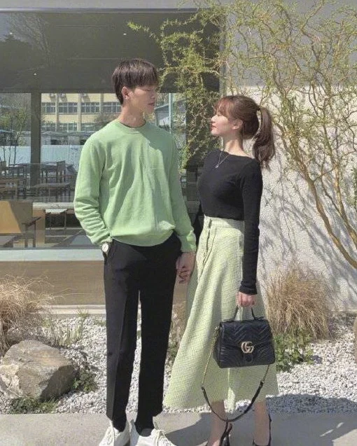 同色系简约款情侣装搭配Couple Look