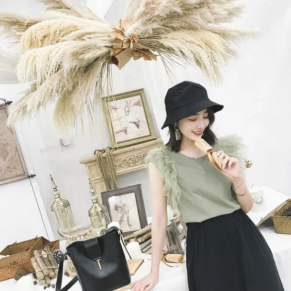 初秋衣橱，选对了上衣让你潮到没朋友