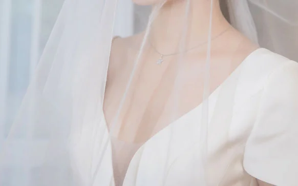 服装导购如何推荐衣服