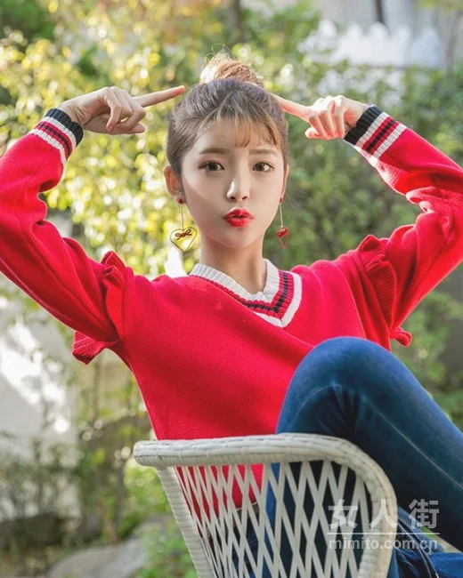 好看百变针织衫，这样穿搭你get了嘛？