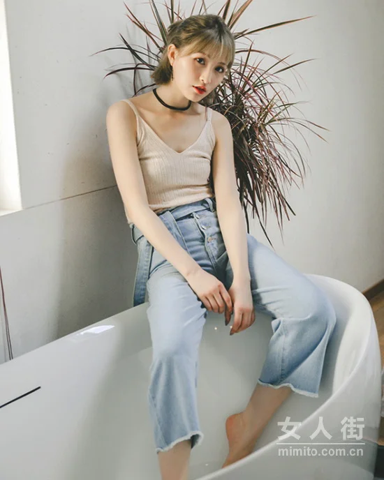 8月啦，看针织衫演绎不一样的夏日时尚