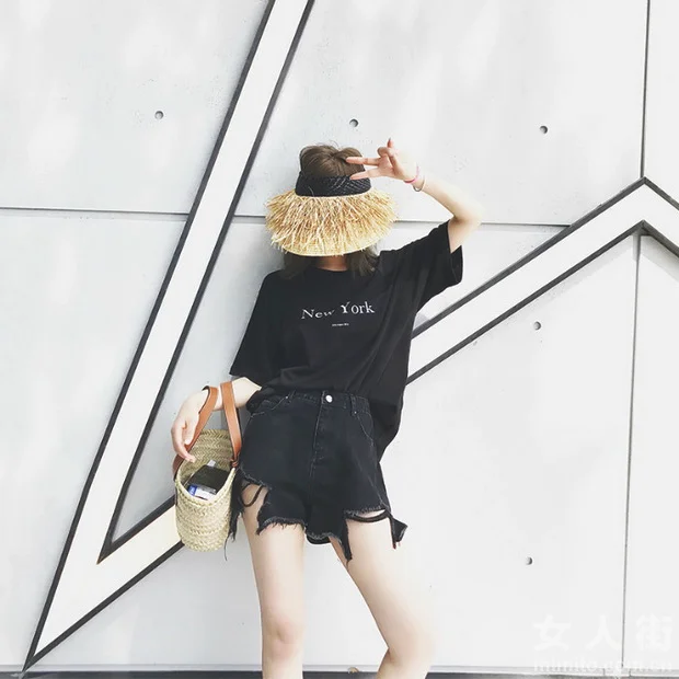 高腰加持,让短裤穿出逆天大长腿