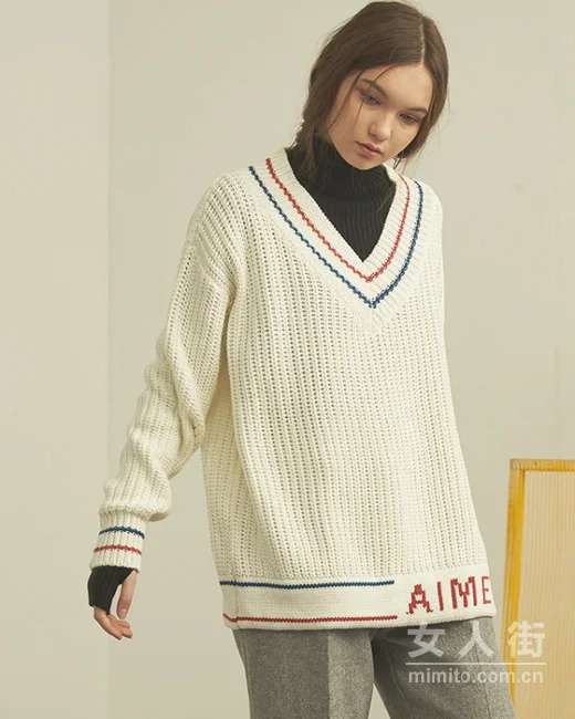 衬衫+毛衣叠着穿 脱了外套更有型