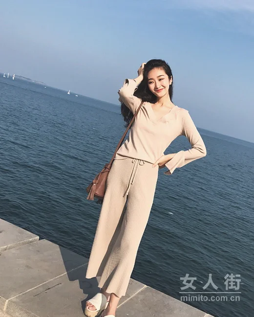 大衣里面这么搭，立冬美得不像话
