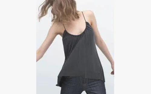 黑色外套搭配_黑色衣服怎样搭配