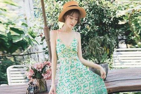 春夏出游炸街示范，来些男友不让穿的衣服