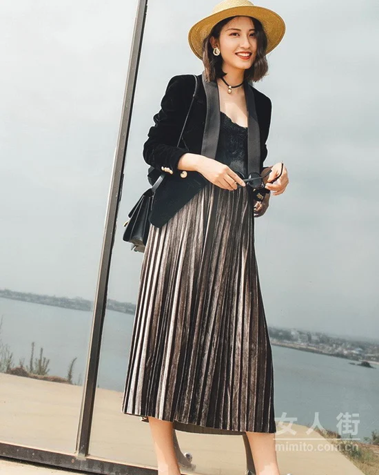 解锁西装新潮流，用裙子做it girl