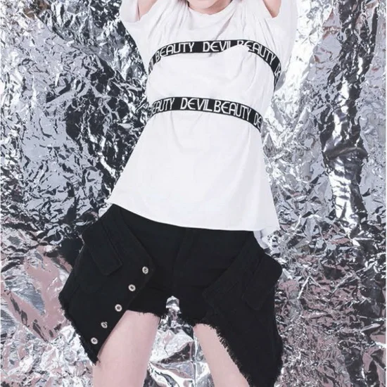 T恤&超短裙，夏日最佳时尚CP!